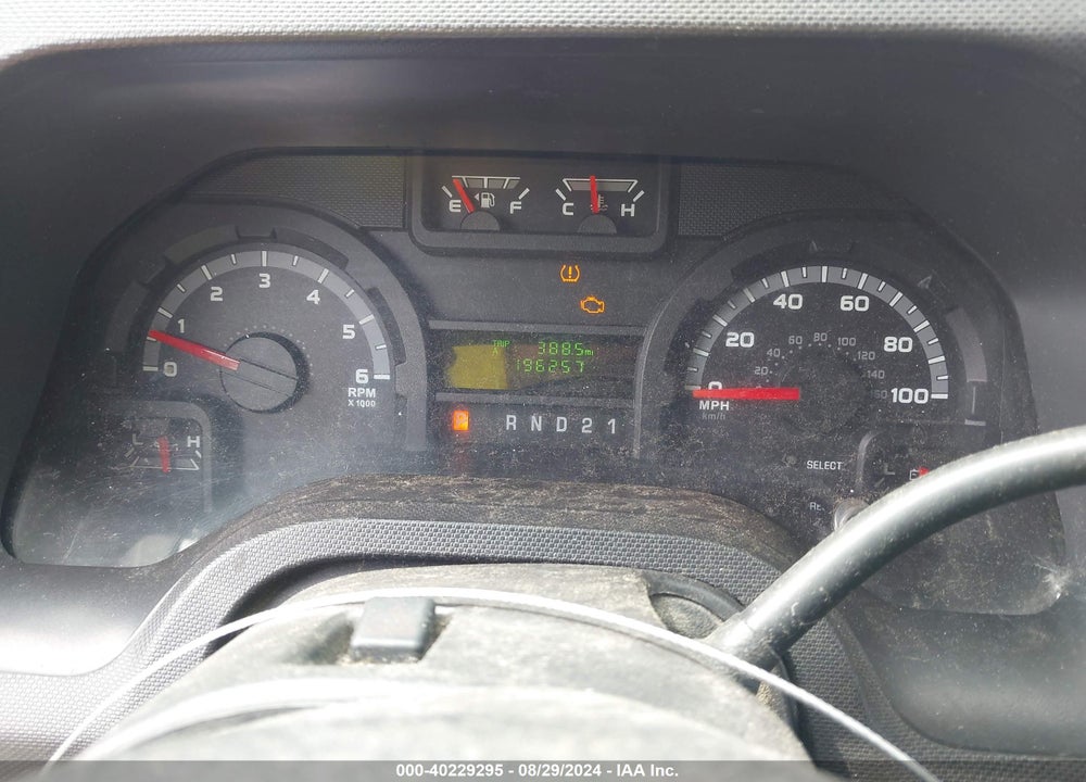 2011 FORD E-250 COMMERCIAL VIN: 1FTNE2EW1BDA69615