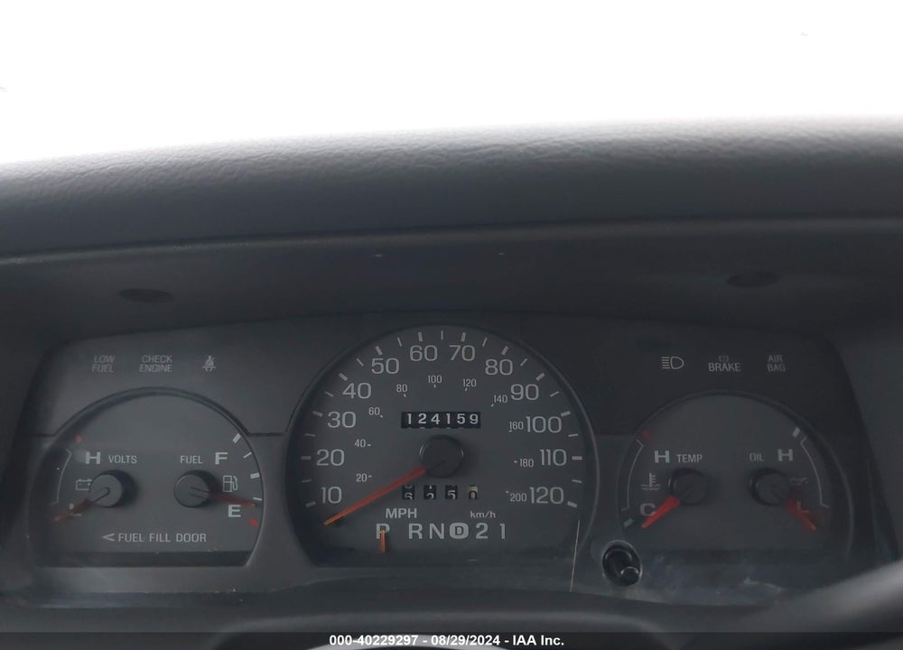 2002 MERCURY GRAND MARQUIS GS VIN: 2MEFM74W12X603516
