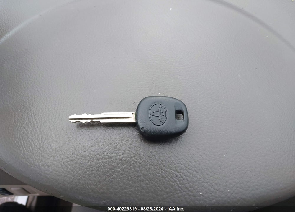 2007 TOYOTA SIENNA VIN: 5TDZK22C47S024166