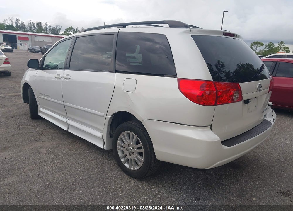 2007 TOYOTA SIENNA VIN: 5TDZK22C47S024166