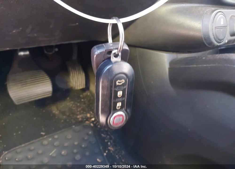2018 FIAT 500L POP VIN: ZFBCFAAH4JZ041057