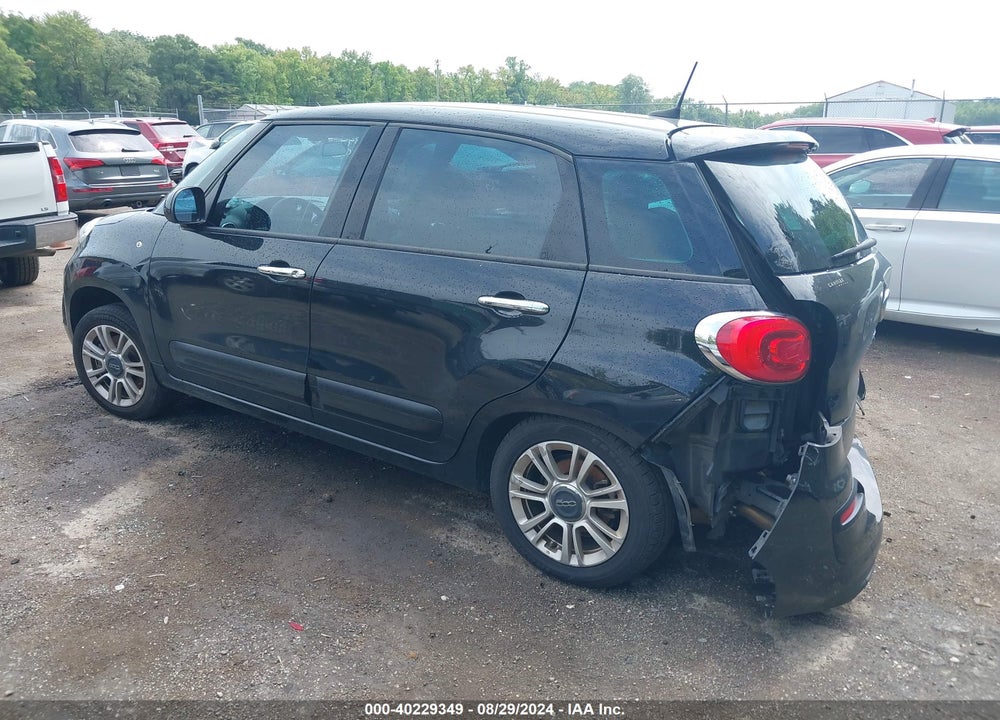 2018 FIAT 500L POP VIN: ZFBCFAAH4JZ041057