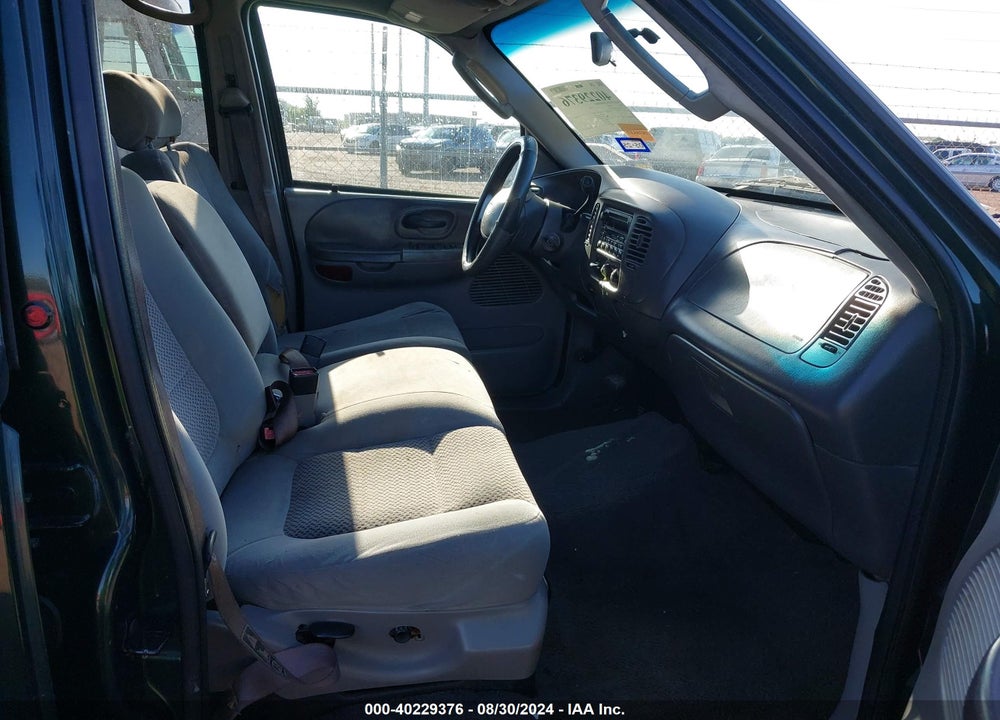 2003 FORD F-150 LARIAT/XLT VIN: 1FTRW07633KA87417