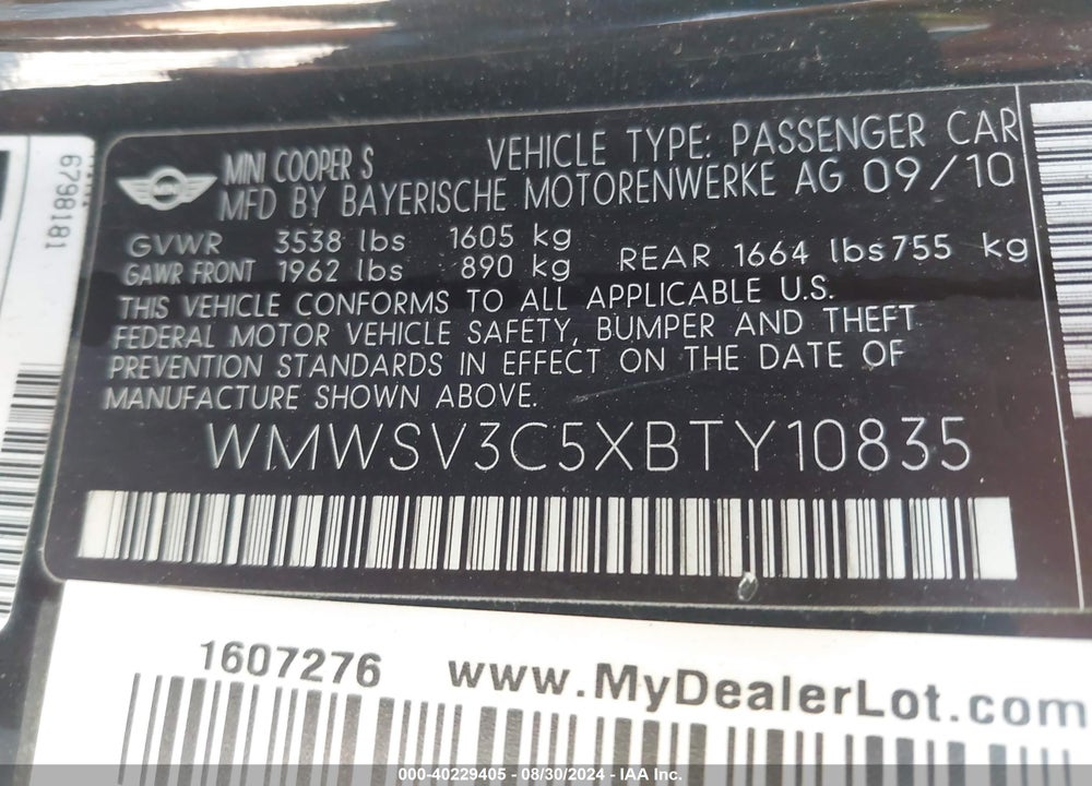2011 MINI COOPER S VIN: WMWSV3C5XBTY10835