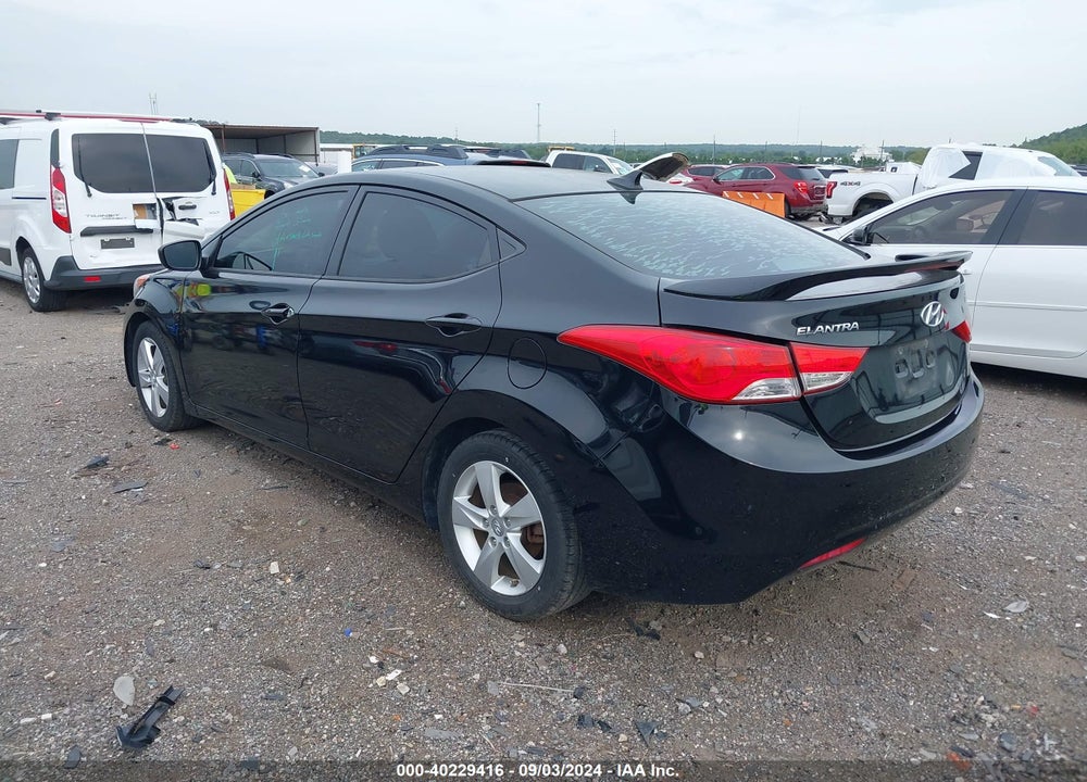 2013 HYUNDAI ELANTRA GLS VIN: 5NPDH4AE9DH441632