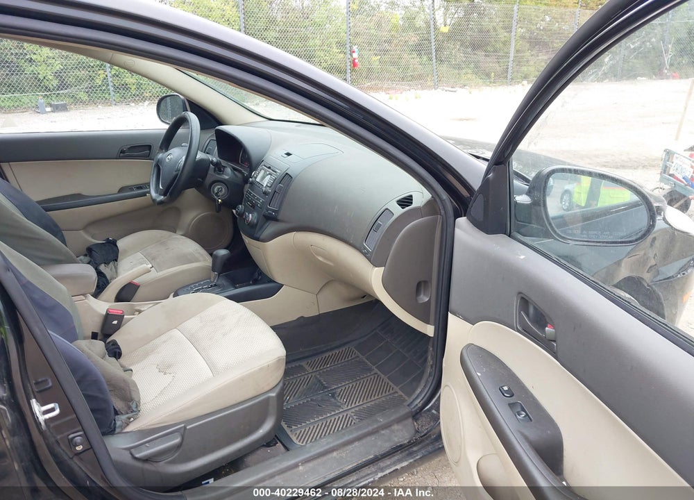 2011 HYUNDAI ELANTRA TOURING GLS VIN: KMHDB8AE1BU088617