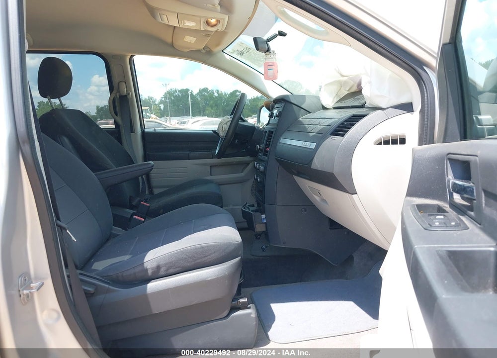 2008 DODGE GRAND CARAVAN SE VIN: 1D8HN44H28B150379