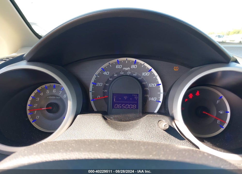 2013 HONDA FIT VIN: JHMGE8H35DC066477
