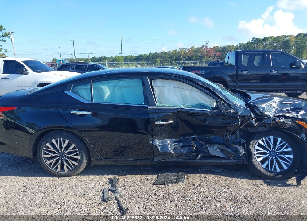 2023 NISSAN ALTIMA SV FWD VIN: 1N4BL4DV7PN388411
