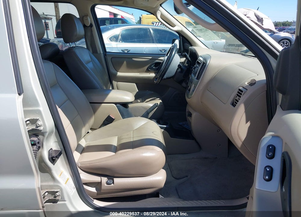 2003 FORD ESCAPE LIMITED VIN: 1FMCU94113KC99060