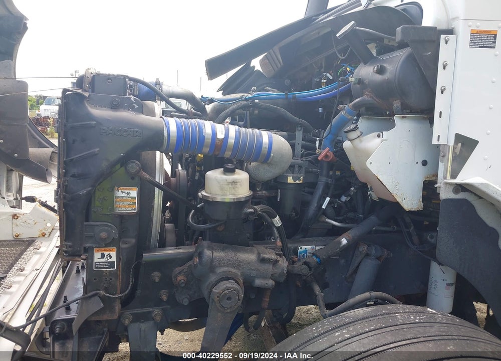 2017 KENWORTH T3 SERIES VIN: 2NKHHM6X6HM159531
