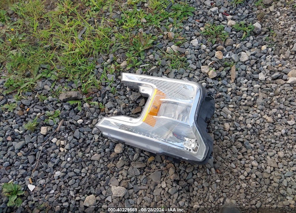 2018 FORD F-150 VIN: 1FTMF1CB8JFB19092