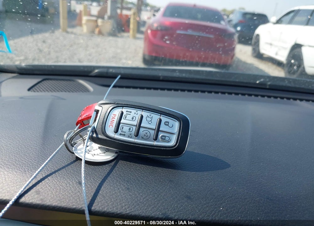 2017 CHRYSLER PACIFICA TOURING L VIN: 2C4RC1BG0HR530243