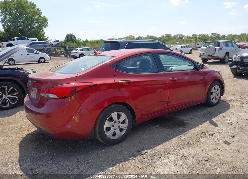 2016 HYUNDAI ELANTRA SE VIN: 5NPDH4AE1GH665255