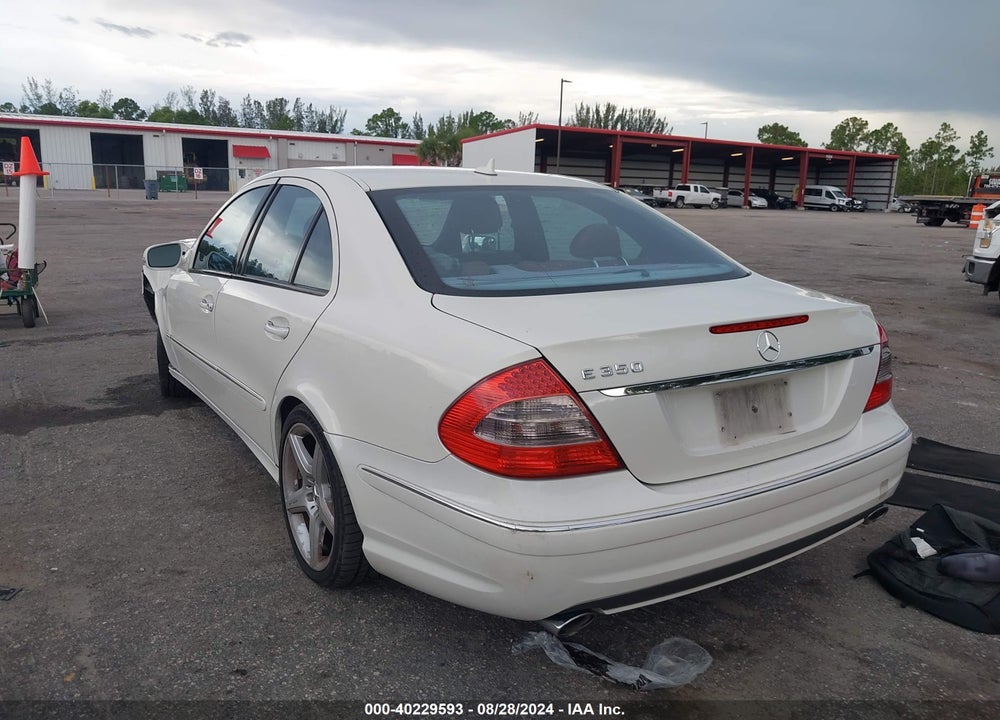 2009 MERCEDES-BENZ E 350 VIN: WDBUF56X19B426393