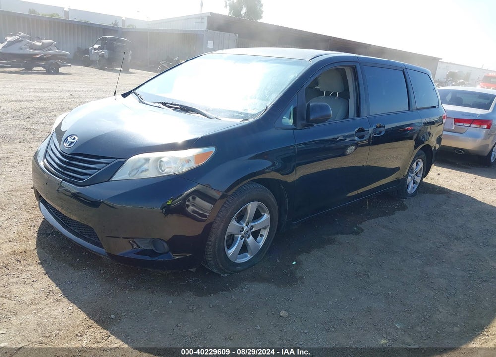 2014 TOYOTA SIENNA L V6 7 PASSENGER VIN: 5TDZK3DC2ES483518