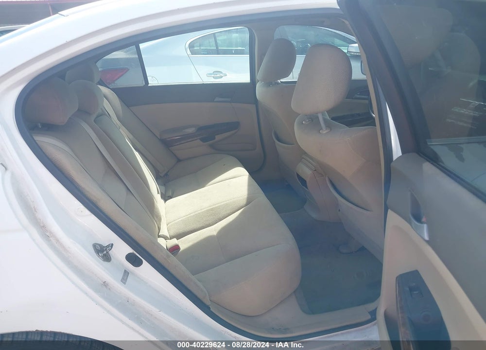2010 HONDA ACCORD 2.4 EX VIN: 1HGCP2F77AA006738