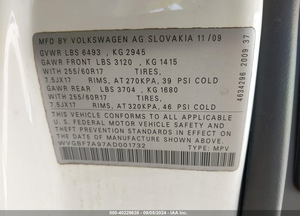 2010 VOLKSWAGEN TOUAREG VR6 FSI VIN: WVGBF7A97AD001732