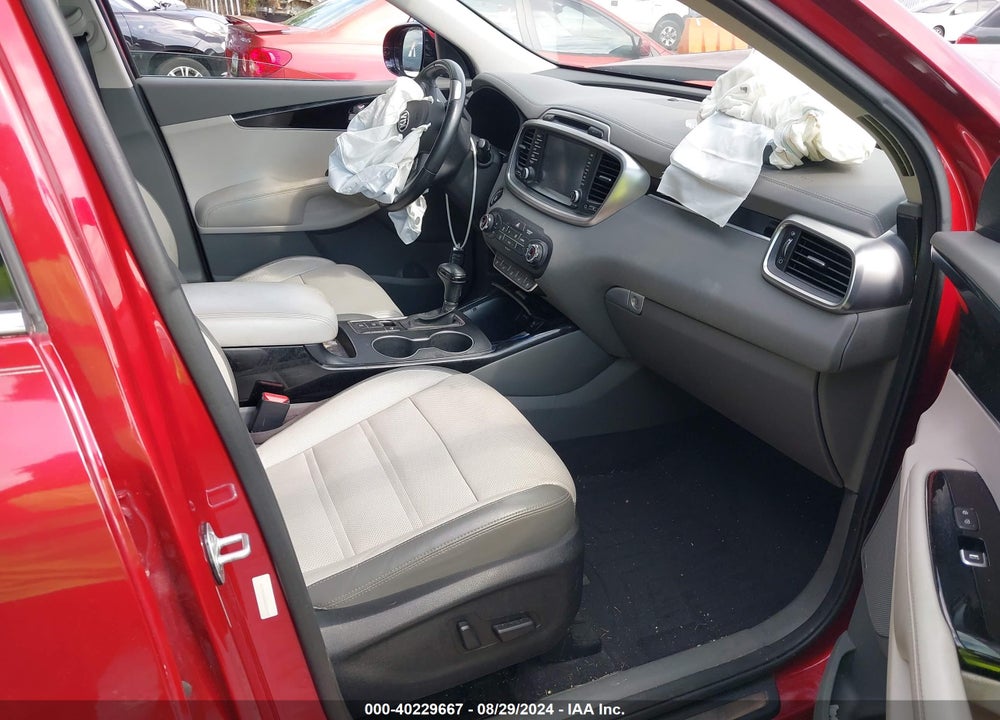 2017 KIA SORENTO 3.3L SX VIN: 5XYPKDA50HG232470