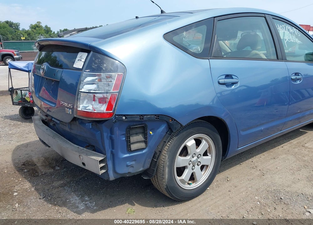 2004 TOYOTA PRIUS VIN: JTDKB22U340035572
