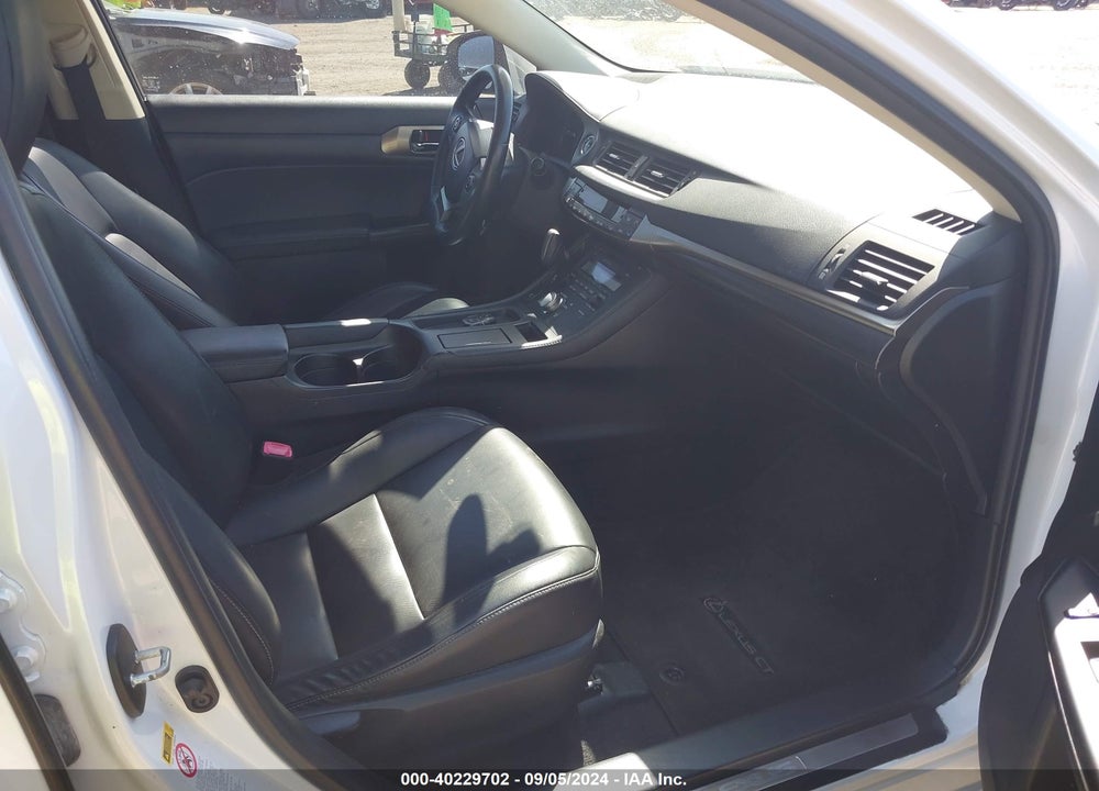 2014 LEXUS CT 200H VIN: JTHKD5BH2E2196658