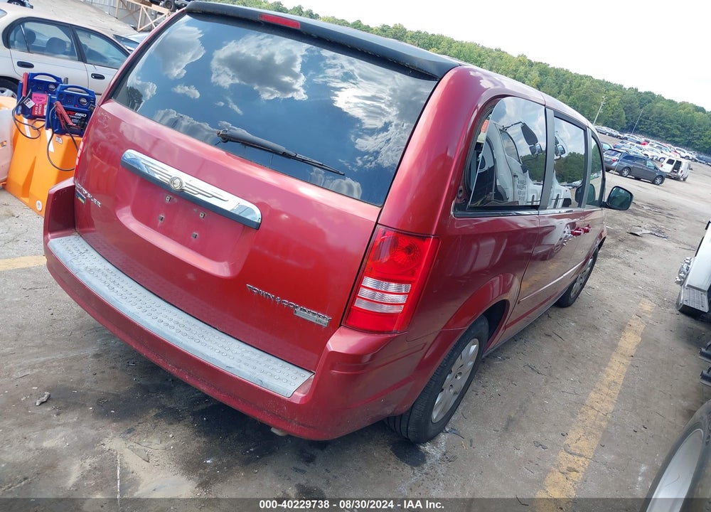 2009 CHRYSLER TOWN & COUNTRY LX VIN: 2A8HR44E69R585698