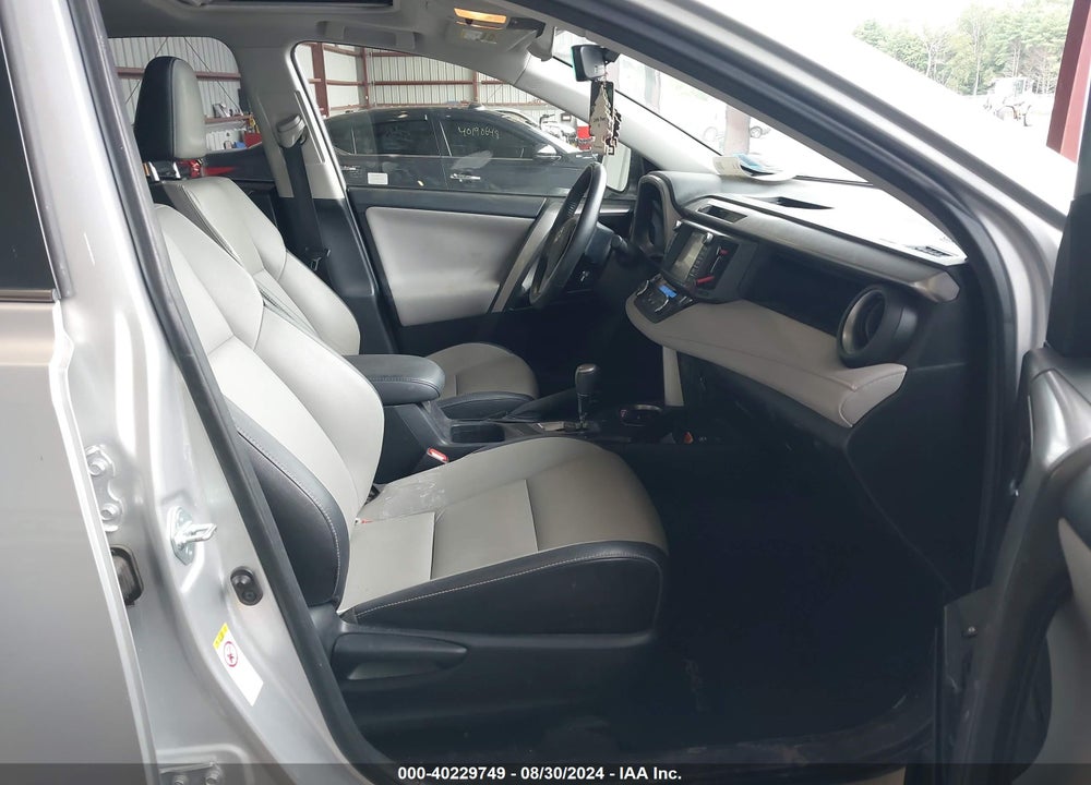 2016 TOYOTA RAV4 HYBRID LIMITED VIN: JTMDJREVXGD033162