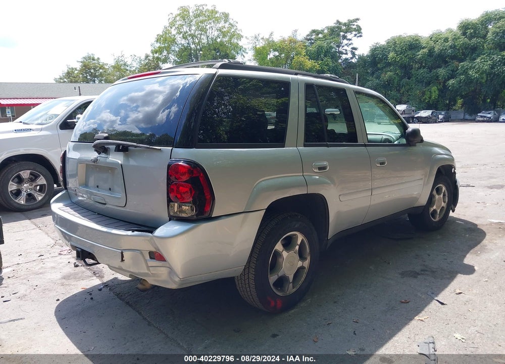 2008 CHEVROLET TRAILBLAZER LT VIN: 1GNDT13S982119006