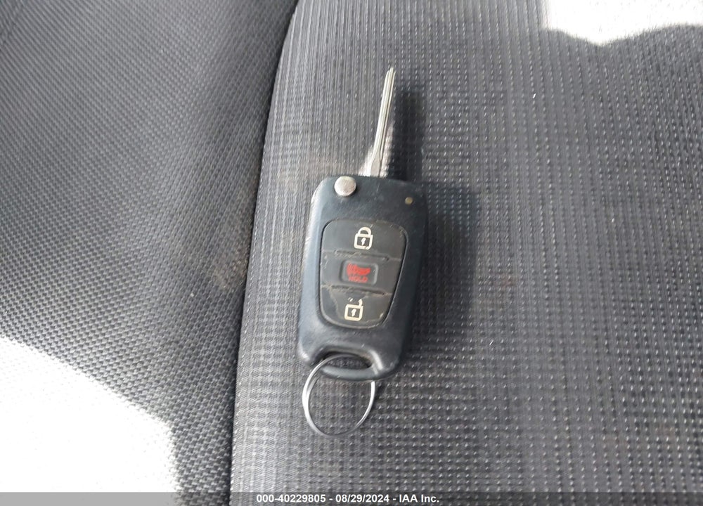2013 KIA SPORTAGE LX VIN: KNDPBCA23D7388493
