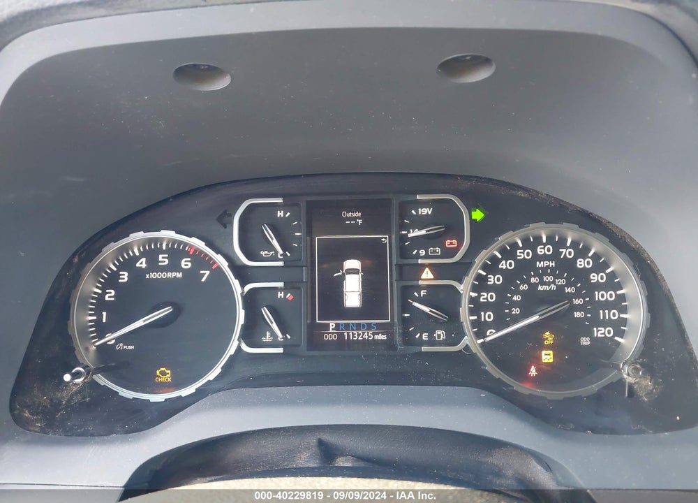 2018 TOYOTA TUNDRA SR5 5.7L V8 VIN: 5TFUY5F12JX706788