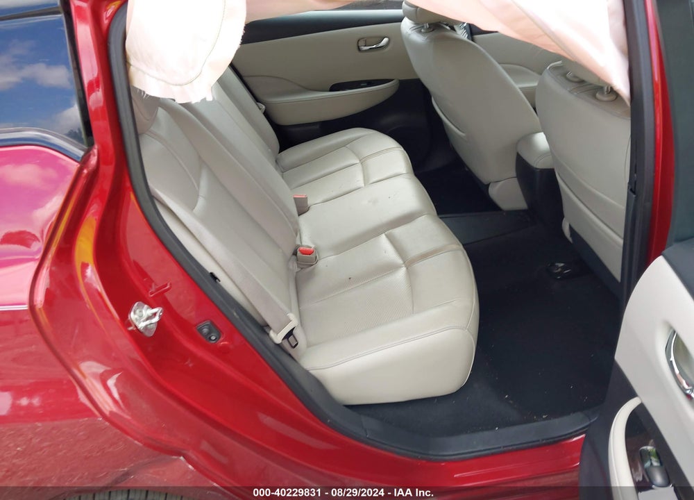 2018 NISSAN LEAF SL VIN: 1N4AZ1CP0JC300359
