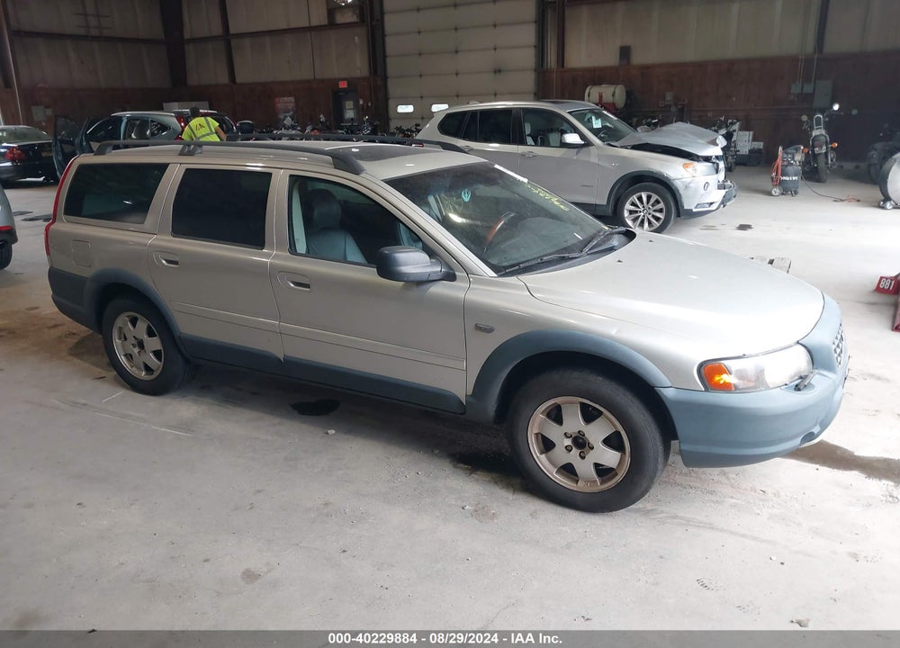 2003 VOLVO XC70 2.5T VIN: YV1SZ59H731108841