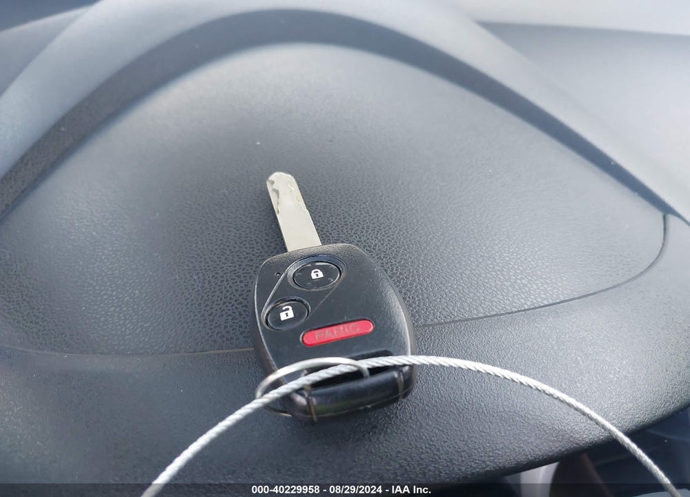2011 HONDA FIT VIN: JHMGE8H59BS003404