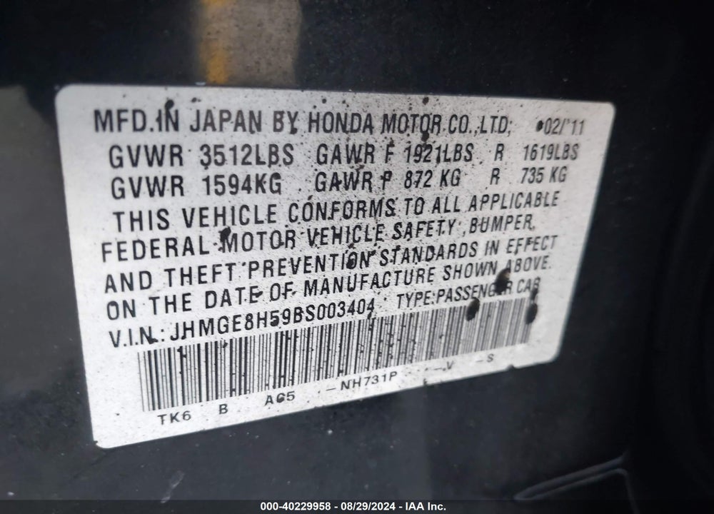 2011 HONDA FIT VIN: JHMGE8H59BS003404