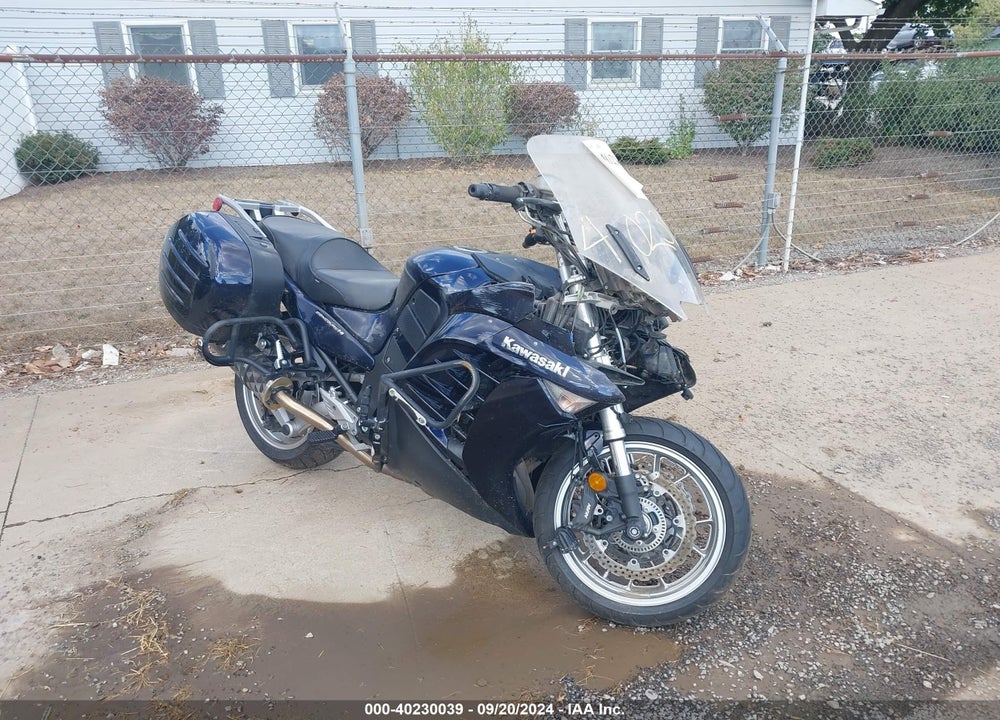 2010 KAWASAKI ZG1400 C VIN: JKBZGNC11AA003740