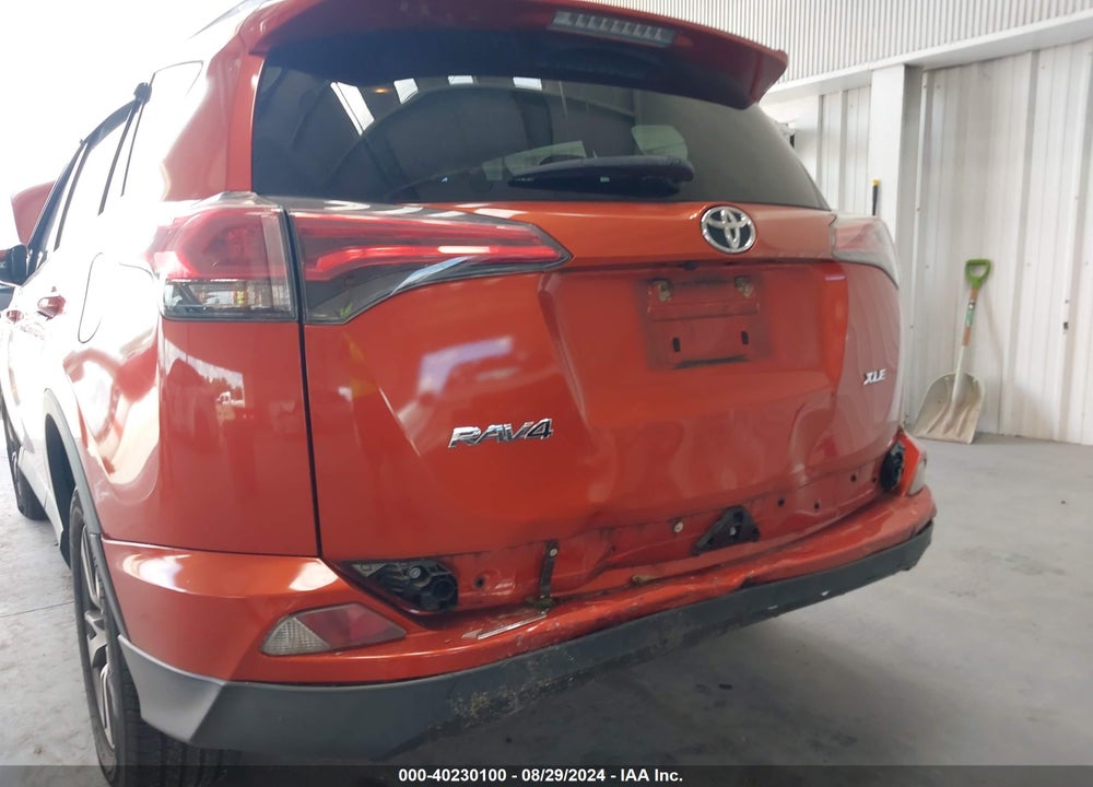 2016 TOYOTA RAV4 XLE VIN: 2T3WFREV6GW255257