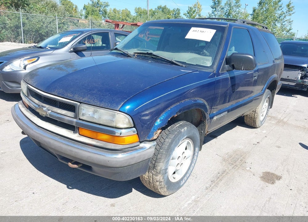 2001 CHEVROLET BLAZER LS VIN: 1GNCT18W71K188578