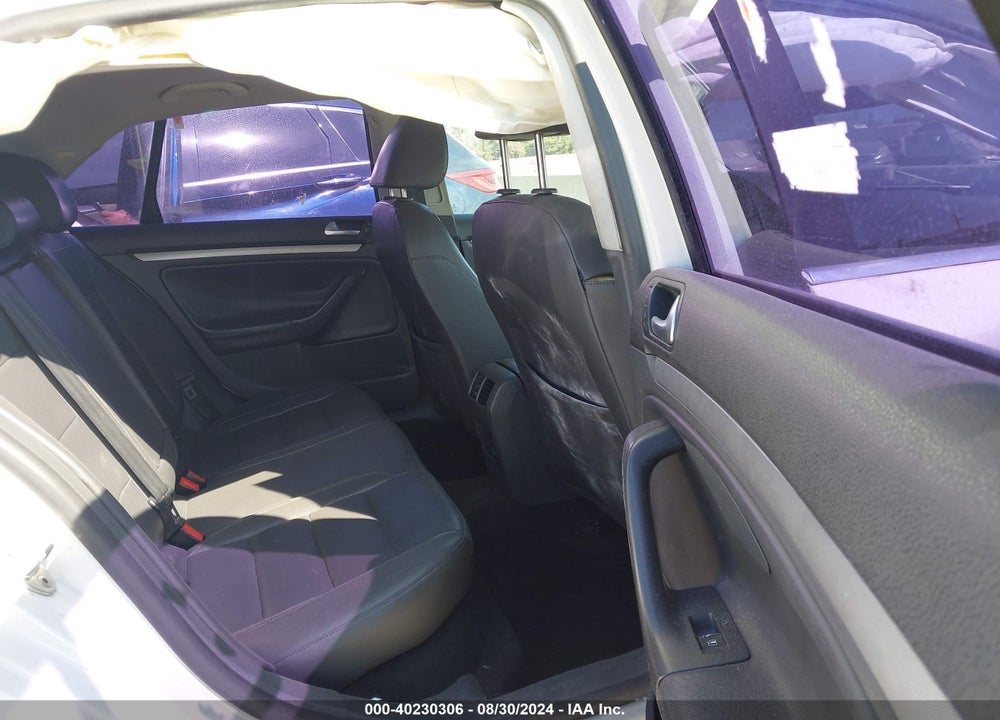 2009 VOLKSWAGEN JETTA SE/SEL VIN: 3VWRZ71K59M120292