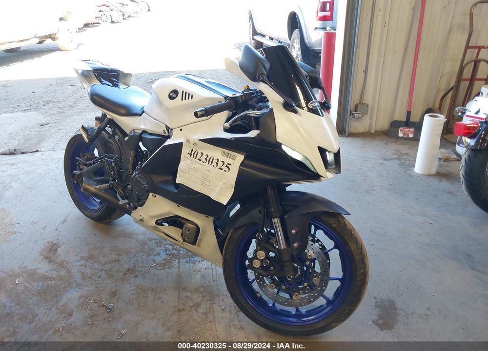 2023 YAMAHA YZFR7 VIN: JYARM38E0PA007401