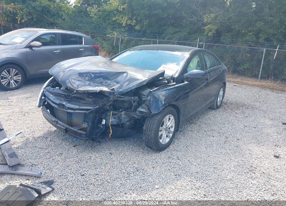 2013 HYUNDAI SONATA GLS VIN: 5NPEB4AC3DH561429