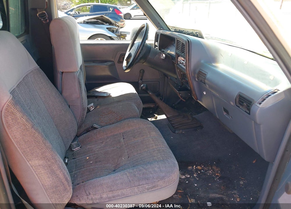 1989 FORD RANGER VIN: 1FTCR10T0KUA52470