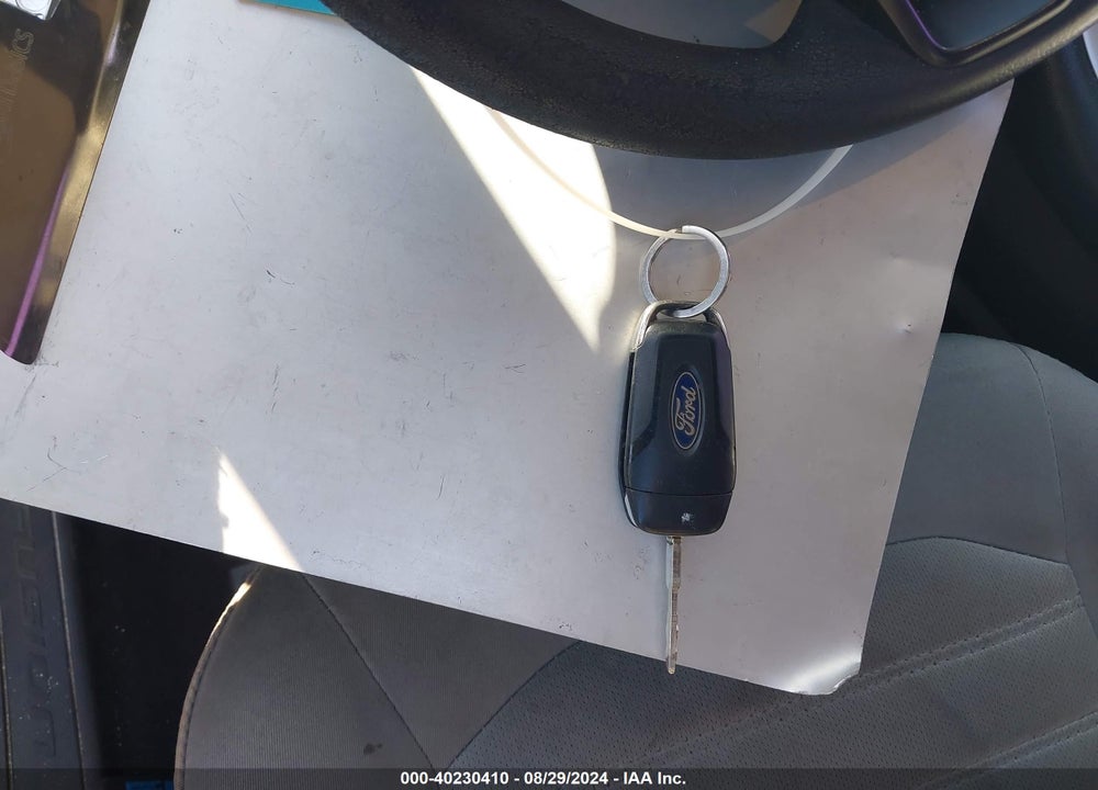 2013 FORD FUSION S VIN: 3FA6P0G7XDR296858
