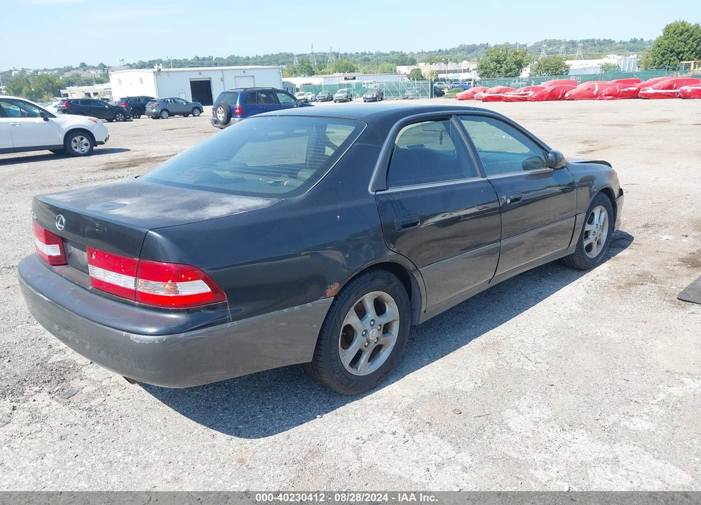 2001 LEXUS ES 300 VIN: JT8BF28GX15109363