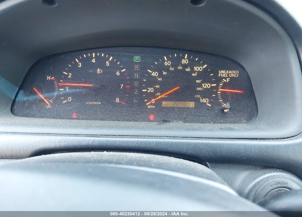 2001 LEXUS ES 300 VIN: JT8BF28GX15109363