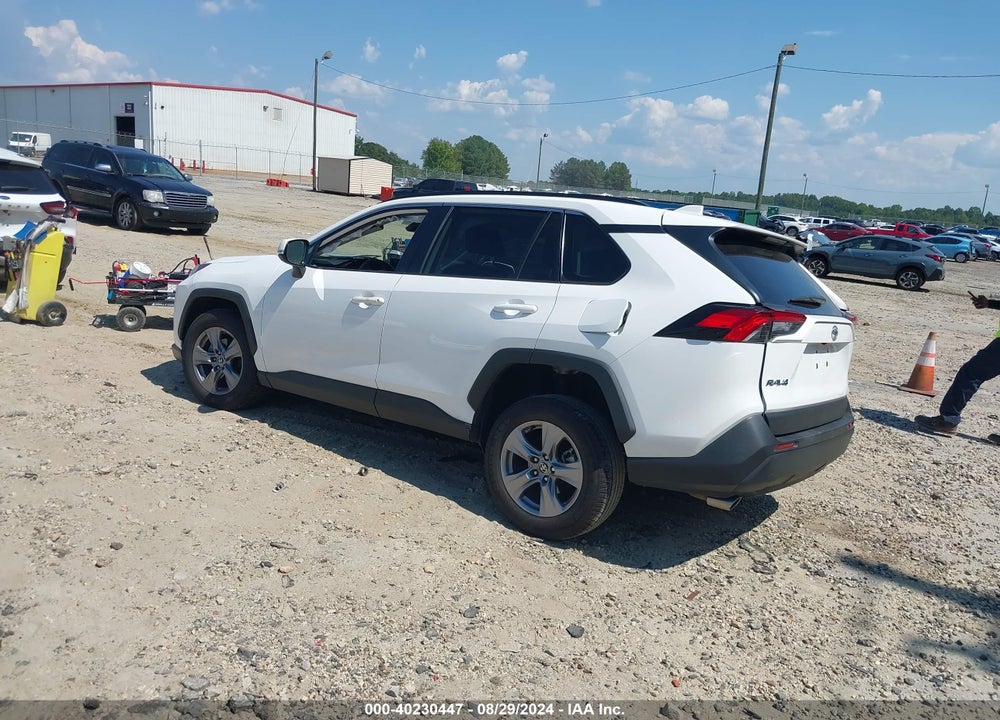 2022 TOYOTA RAV4 XLE VIN: 2T3W1RFV7NC179480