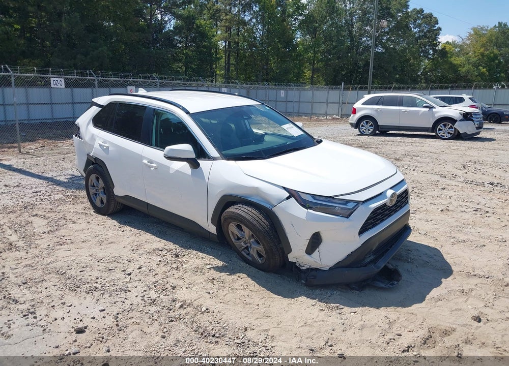 2022 TOYOTA RAV4 XLE VIN: 2T3W1RFV7NC179480