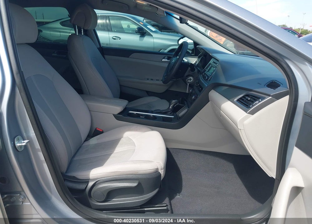 2015 HYUNDAI SONATA SE VIN: 5NPE24AF8FH190376