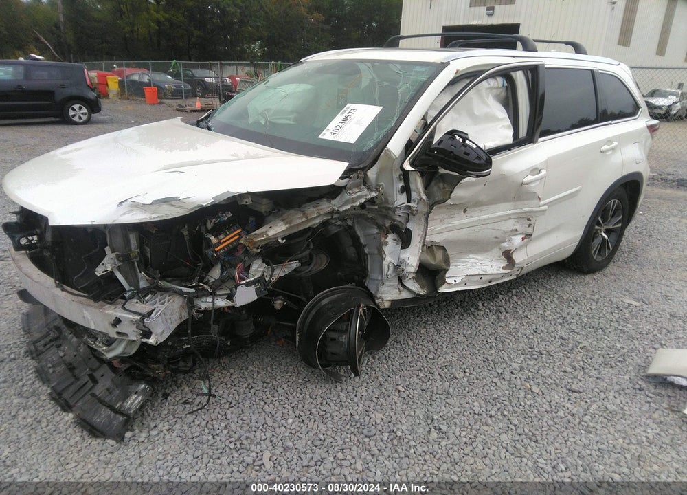 2016 TOYOTA HIGHLANDER XLE V6 VIN: 5TDKKRFH9GS175388