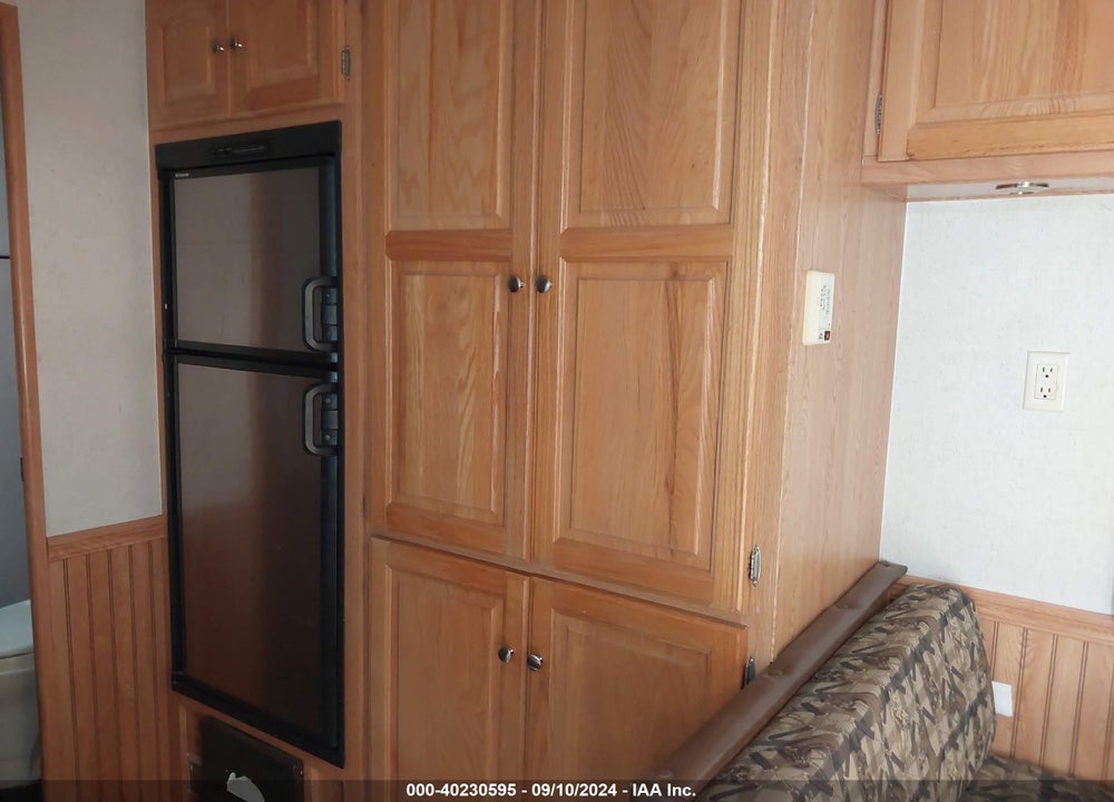 2004 OTHER --- VIN: 43B88312941006559