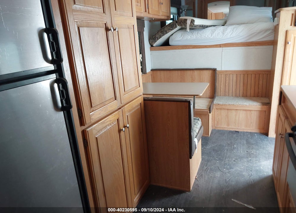 2004 OTHER --- VIN: 43B88312941006559